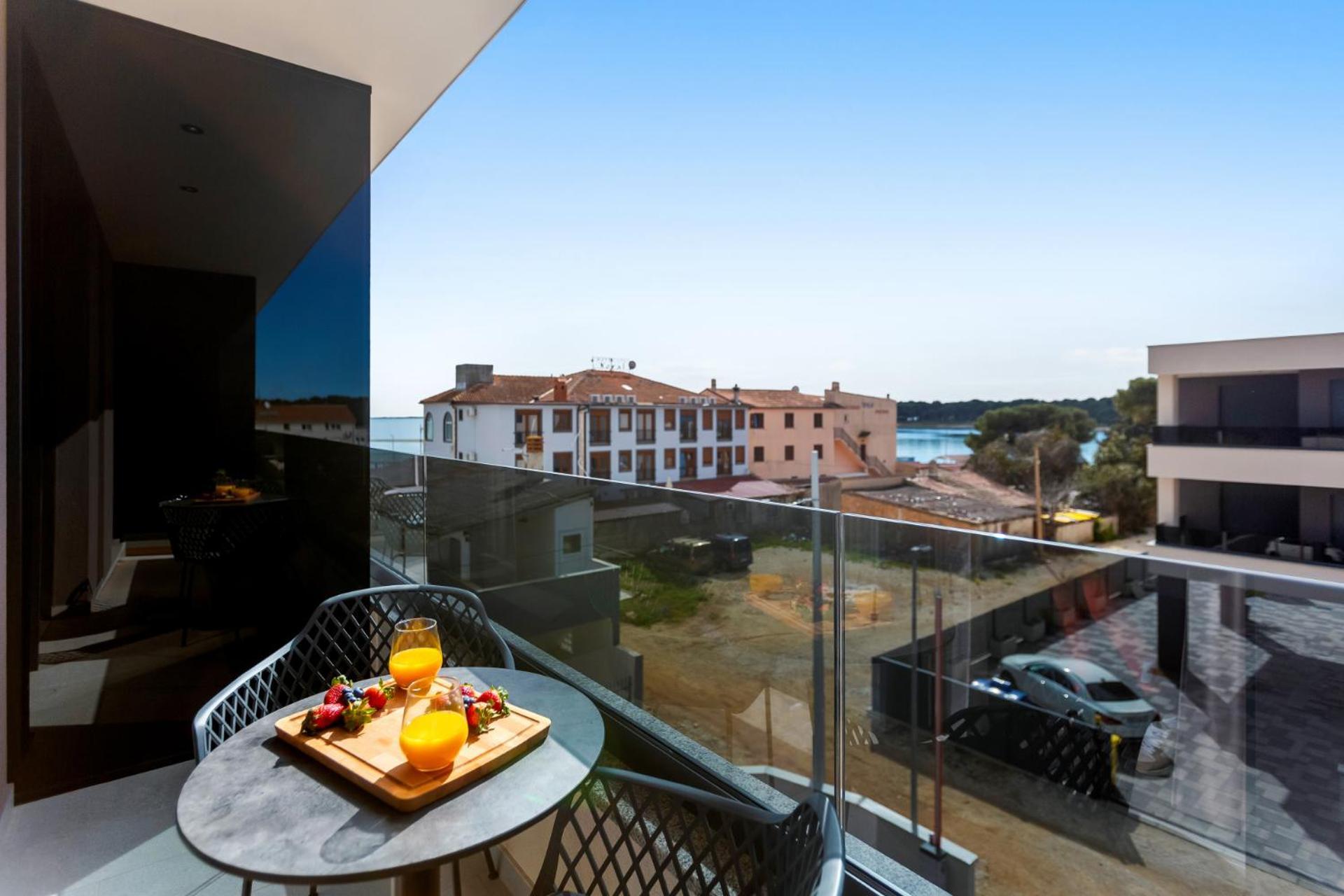 Fly Rooms Medulin - 50M From The Beach - New 2024 חדר תמונה